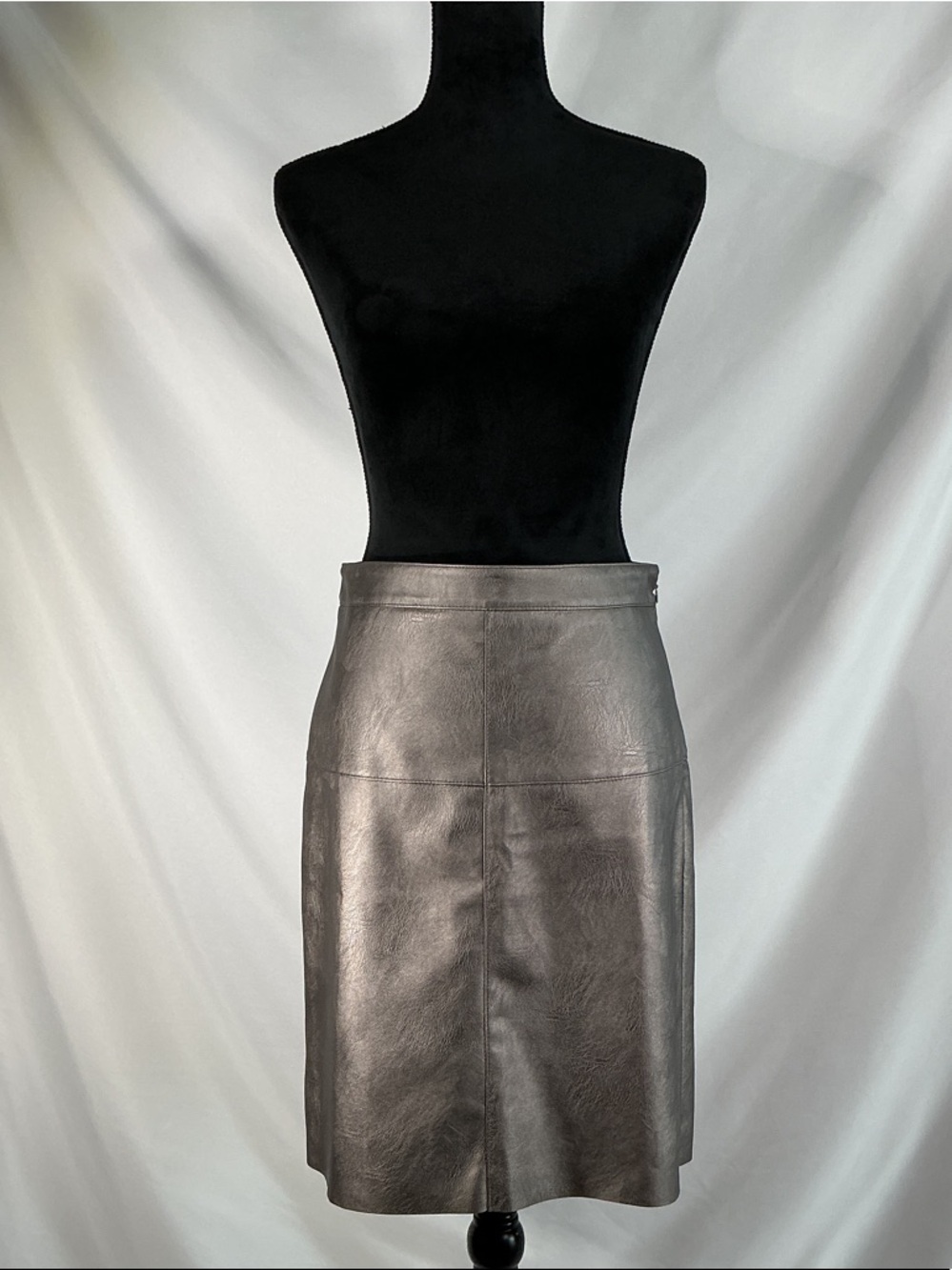 LOFT Metallic Grey Taupe Faux Leather Pencil Skirt Sewn In Slip Size 4 NWT